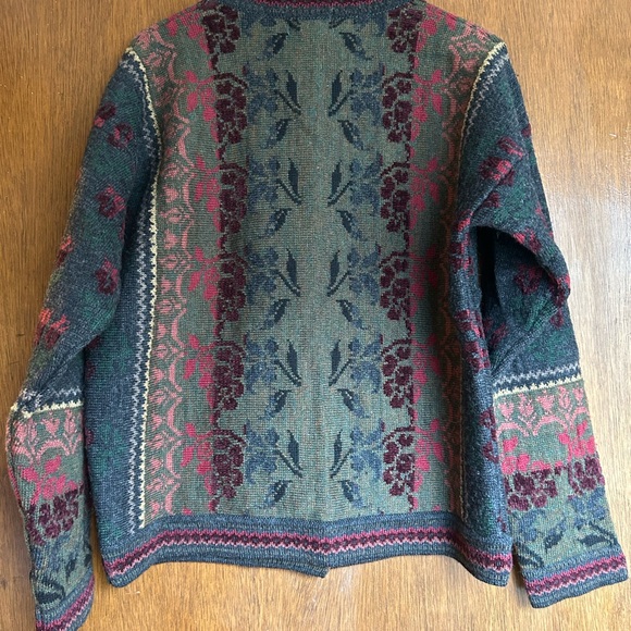 Floral Knit Cardigan Sweater - Picture 4 of 5